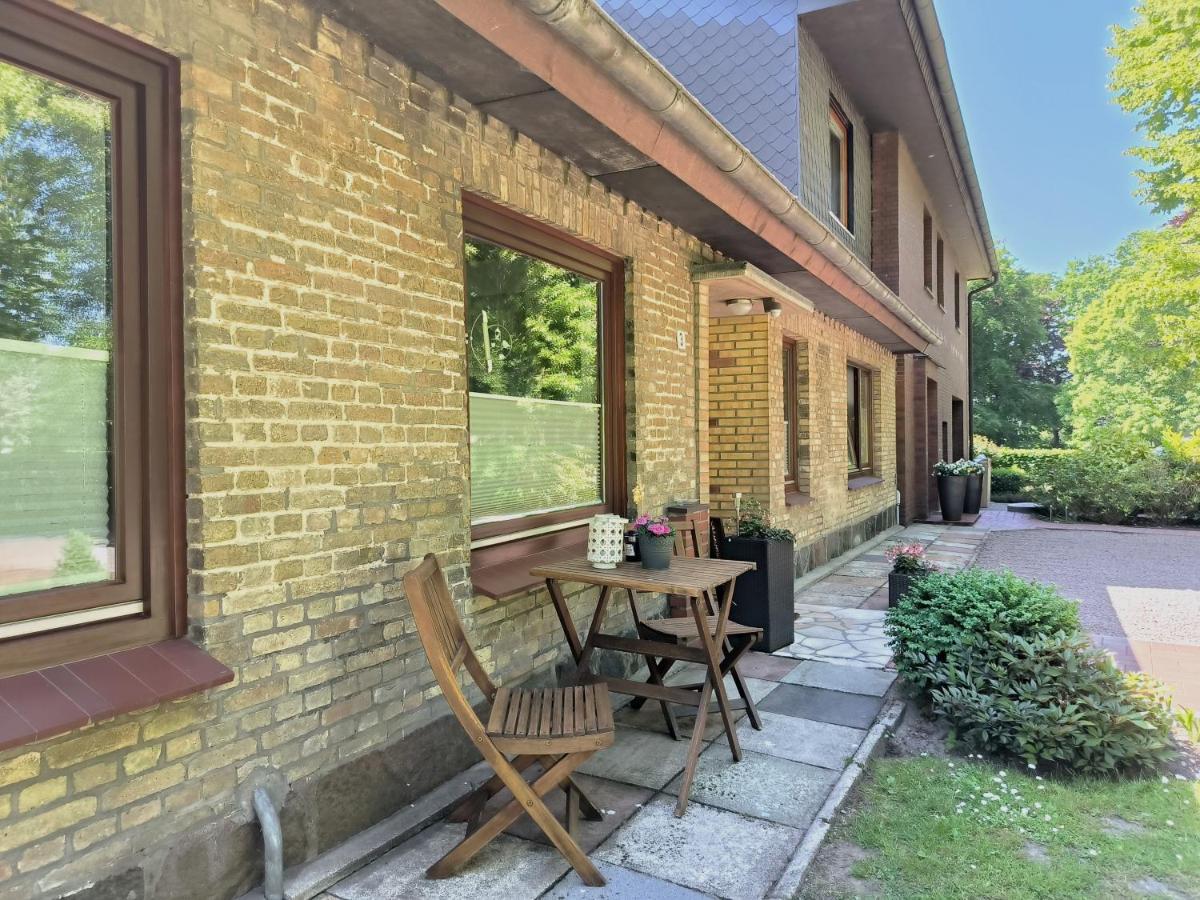 Ferienwohnung Zwischen Den Meeren - Schoene Und Gemuetliche Fewo Mit Garten Dorpstedt Buitenkant foto