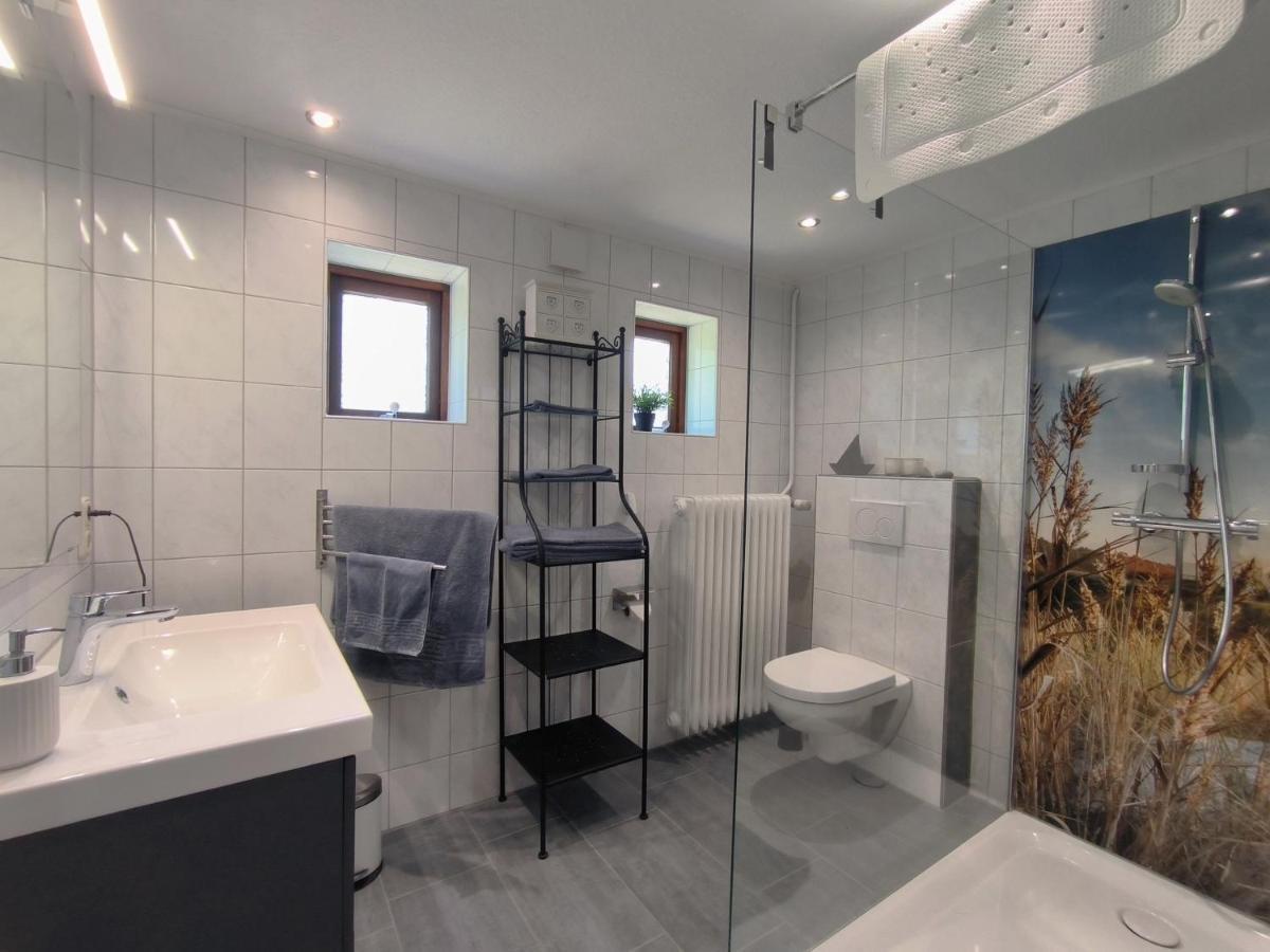 Ferienwohnung Zwischen Den Meeren - Schoene Und Gemuetliche Fewo Mit Garten Dorpstedt Buitenkant foto