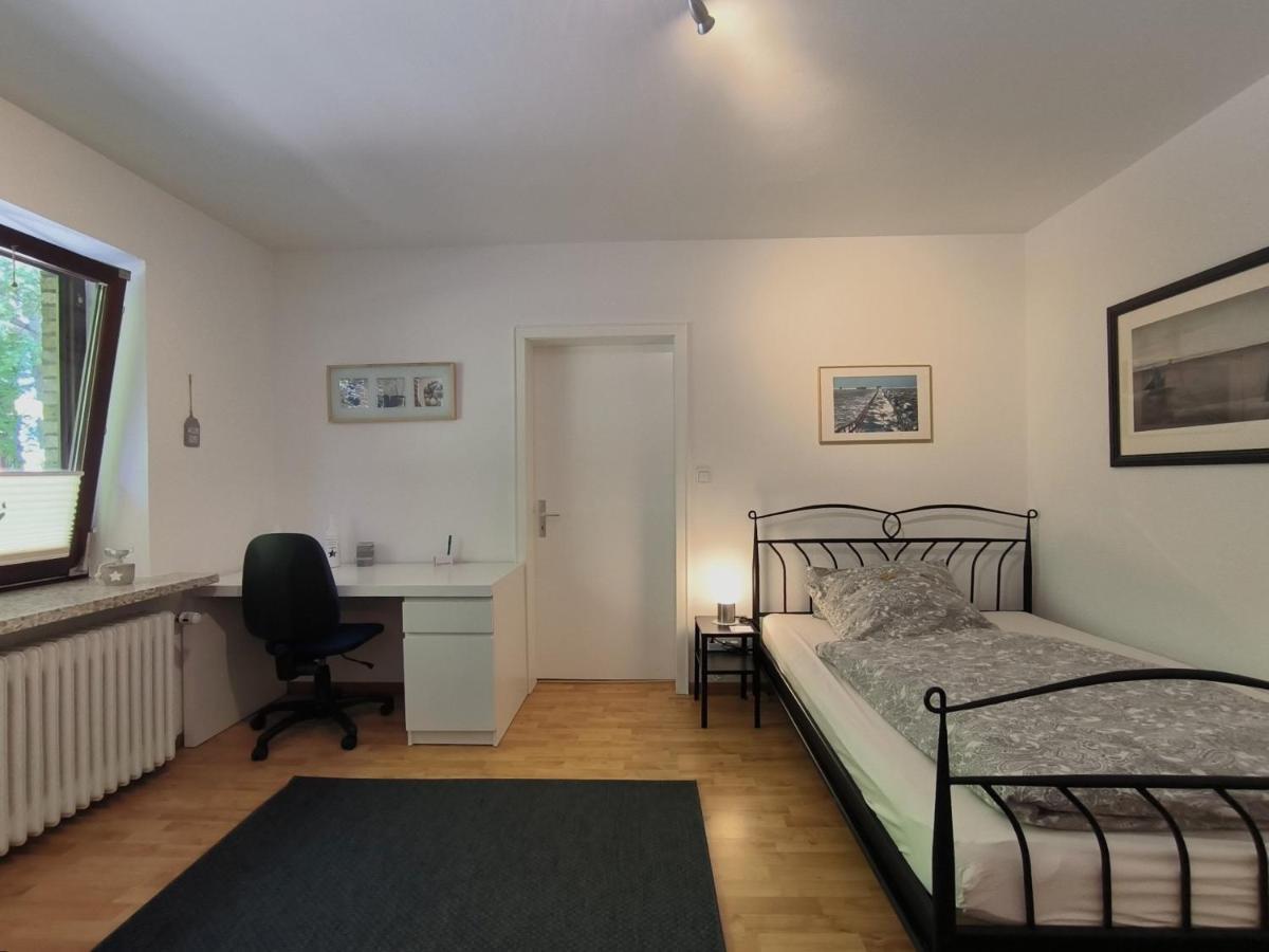 Ferienwohnung Zwischen Den Meeren - Schoene Und Gemuetliche Fewo Mit Garten Dorpstedt Buitenkant foto