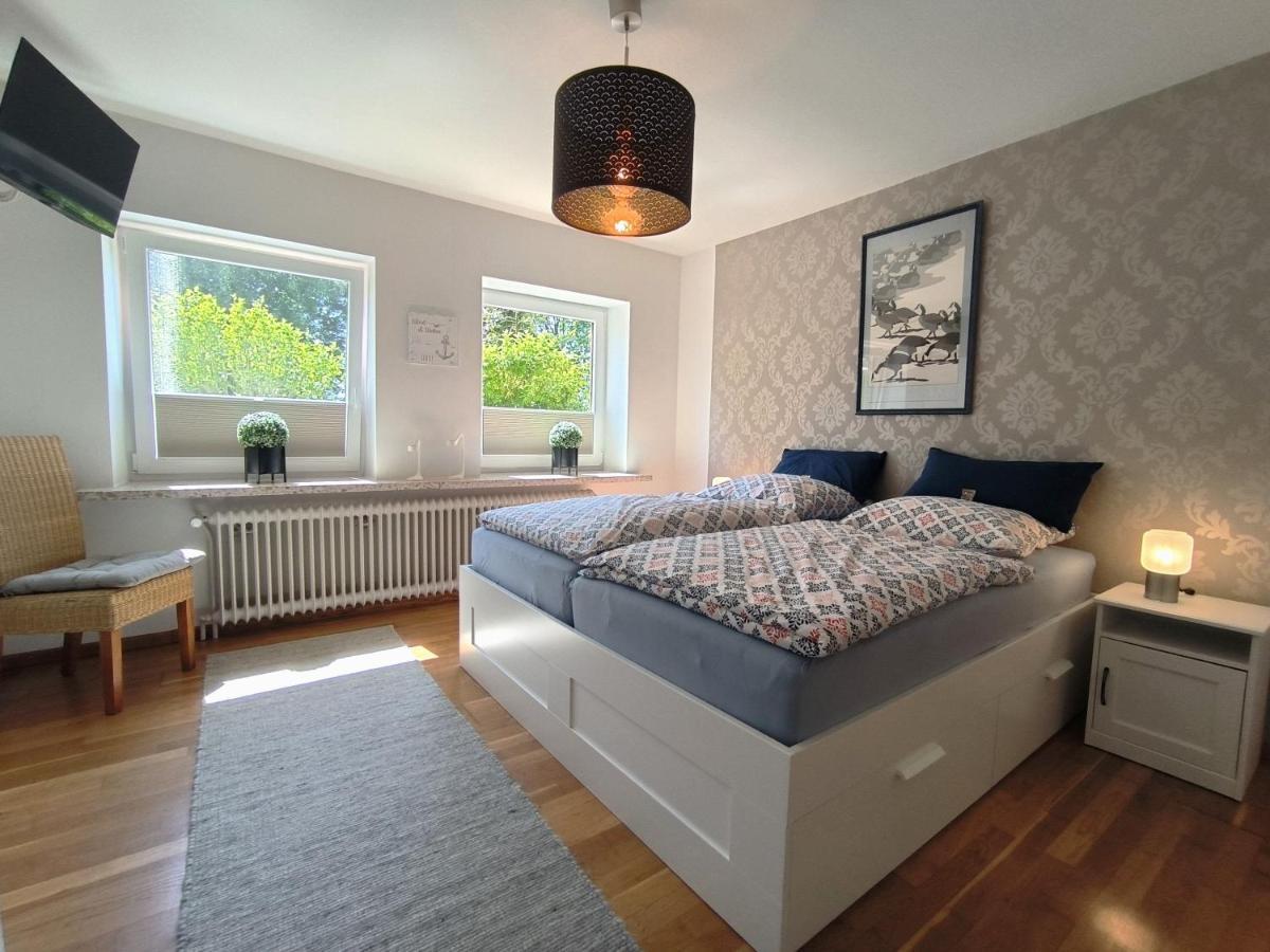 Ferienwohnung Zwischen Den Meeren - Schoene Und Gemuetliche Fewo Mit Garten Dorpstedt Buitenkant foto